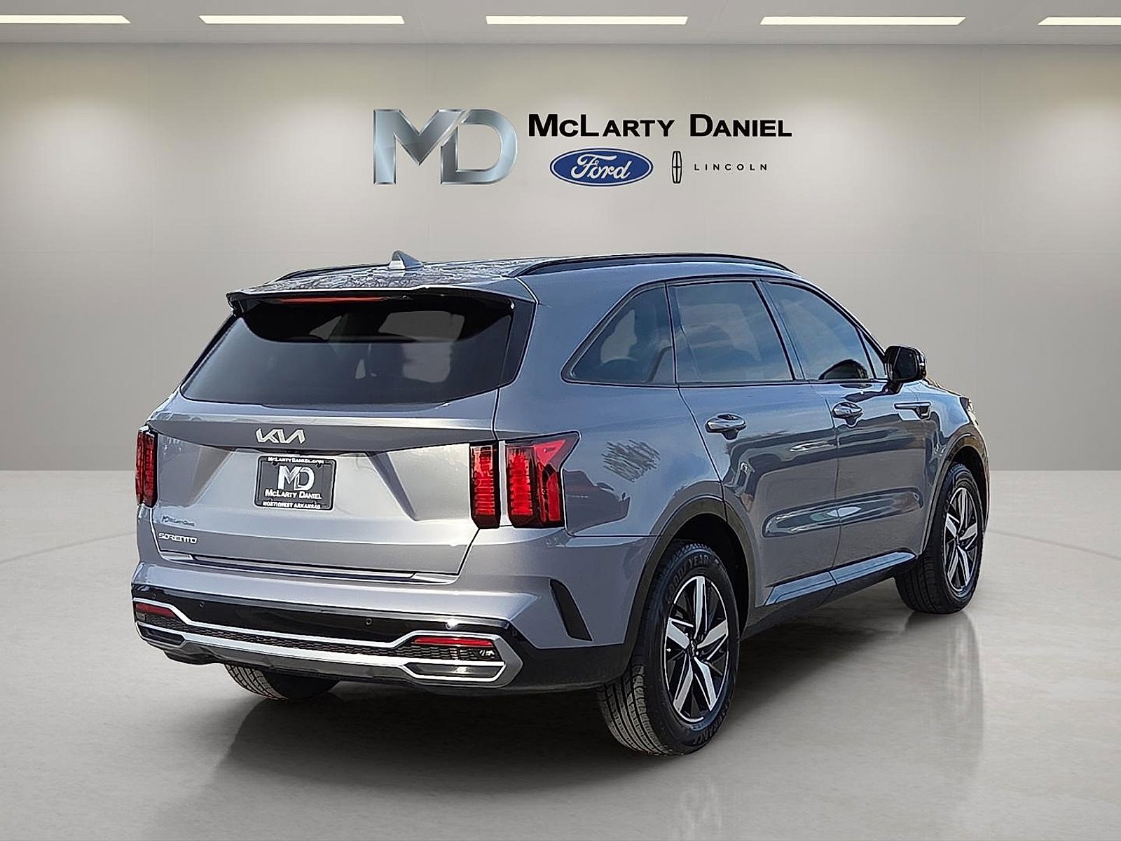 Used 2023 Kia Sorento S image 5