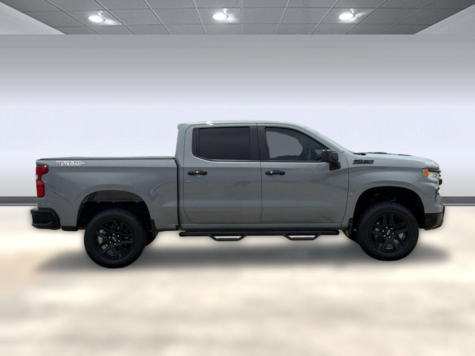 Used 2024 Chevrolet Silverado 1500 LT Trail Boss w/ Convenience Package II AWD/4WD image 8