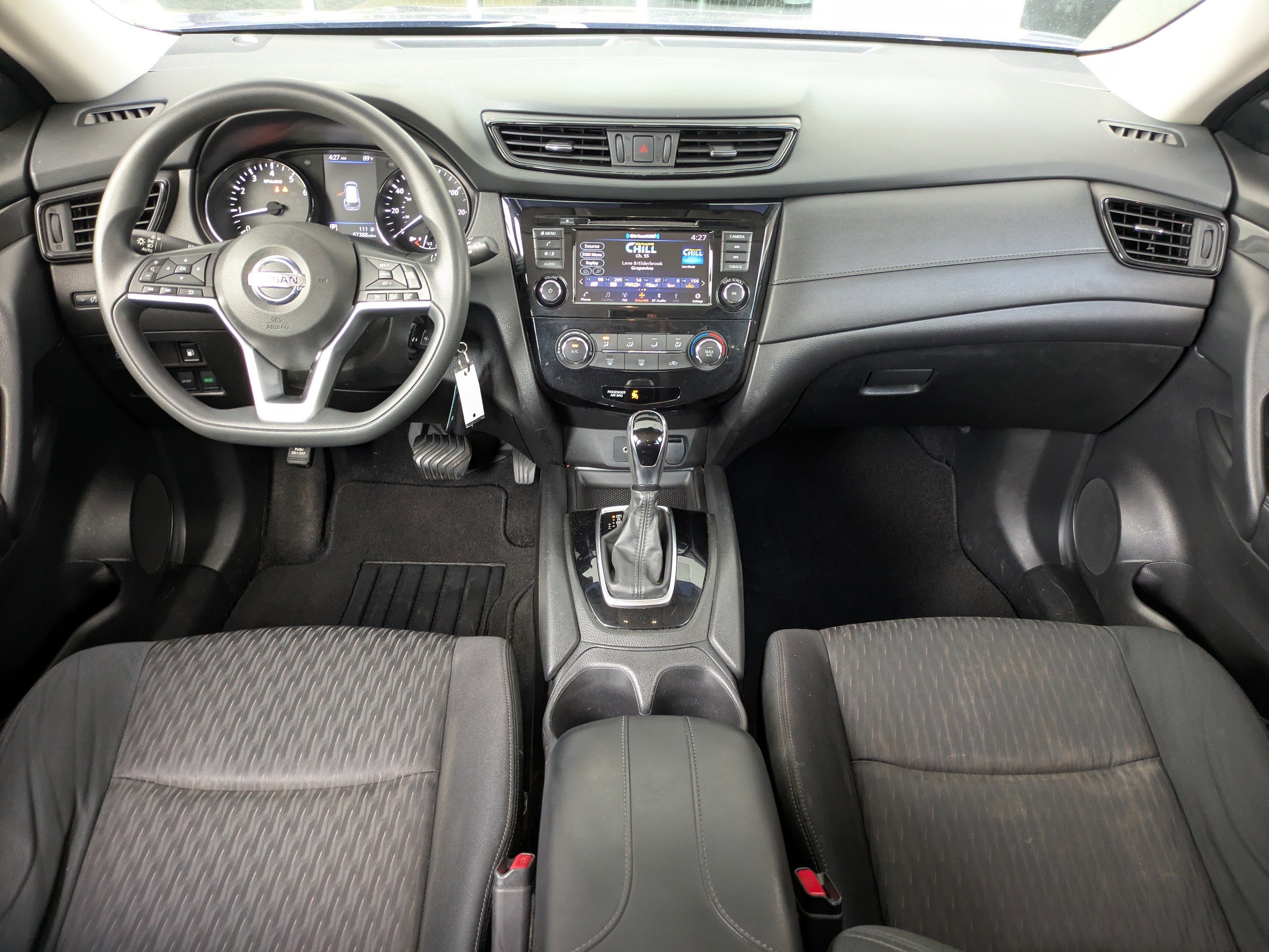 Used 2020 Nissan Rogue S FWD image 15