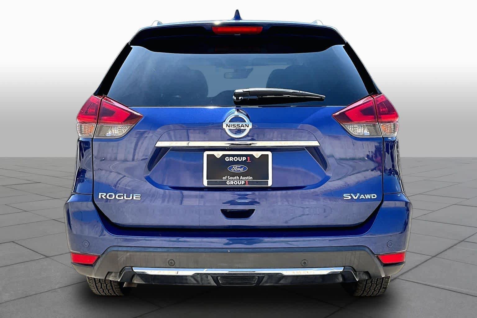 Used 2020 Nissan Rogue SV AWD/4WD image 5