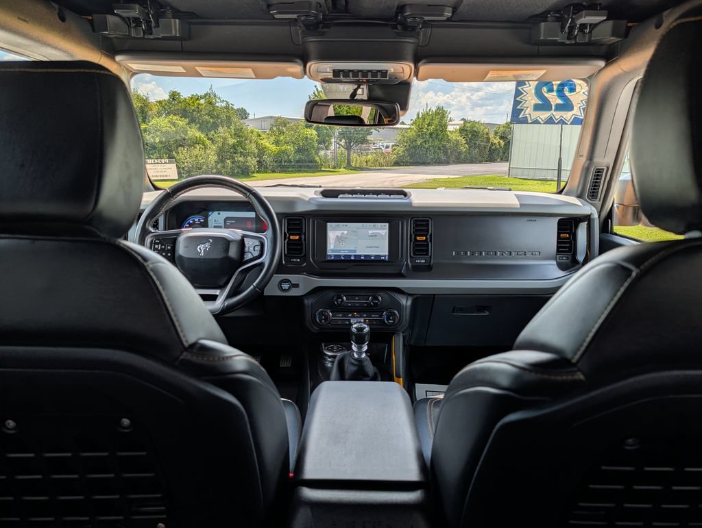 Certified 2022 Ford Bronco Badlands w/ Sasquatch Package AWD/4WD image 37