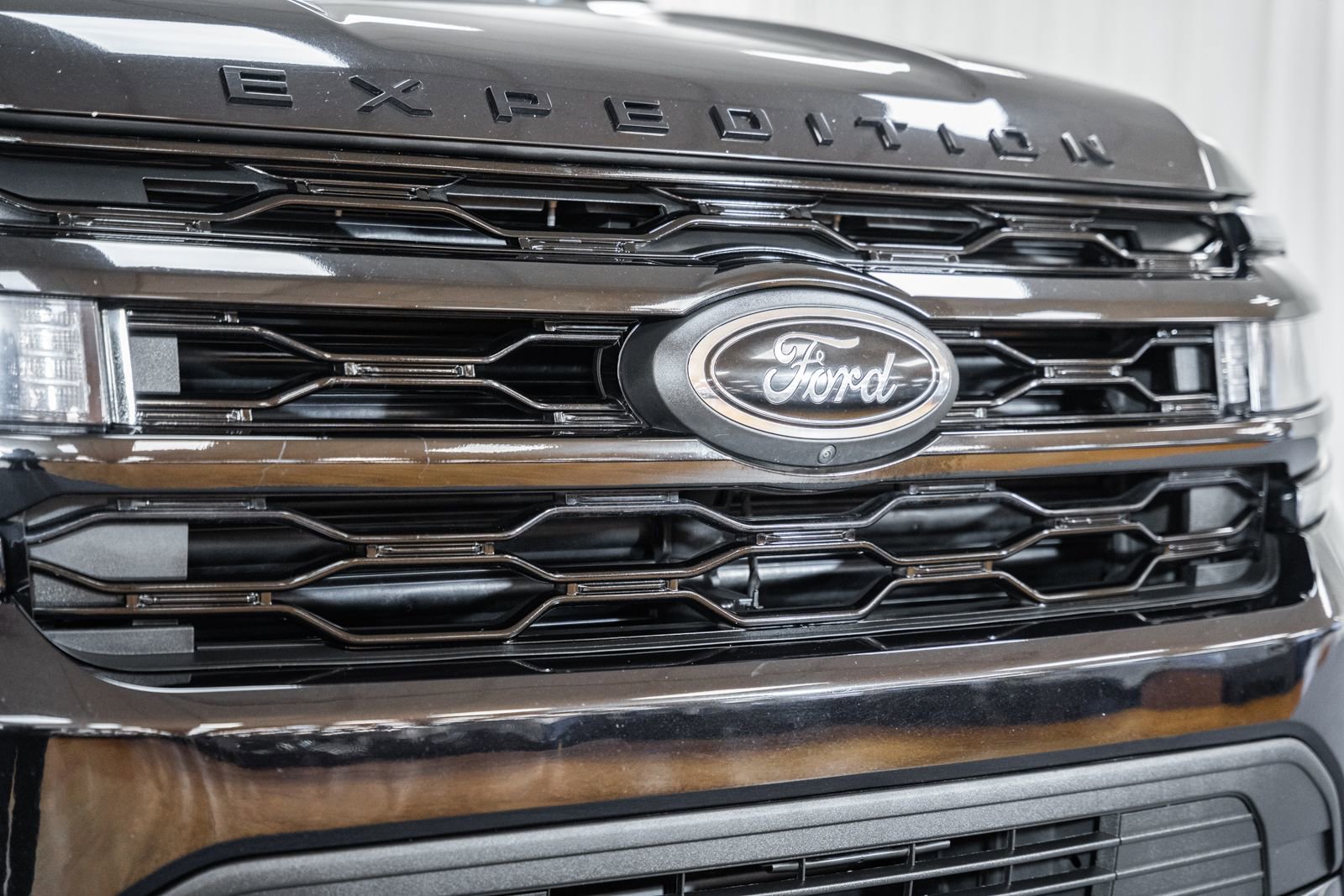 Certified 2022 Ford Expedition Max Limited image 7