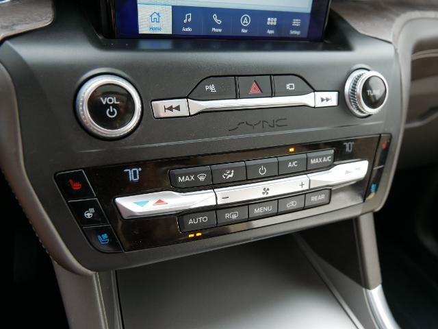 Certified 2020 Ford Explorer Platinum w/ Premium Technology Package AWD/4WD image 24