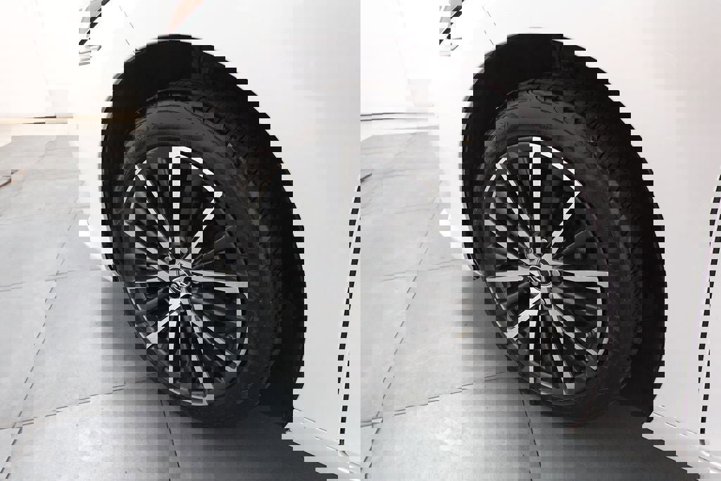 Used 2022 Lexus ES 250 w/ Premium Package image 29