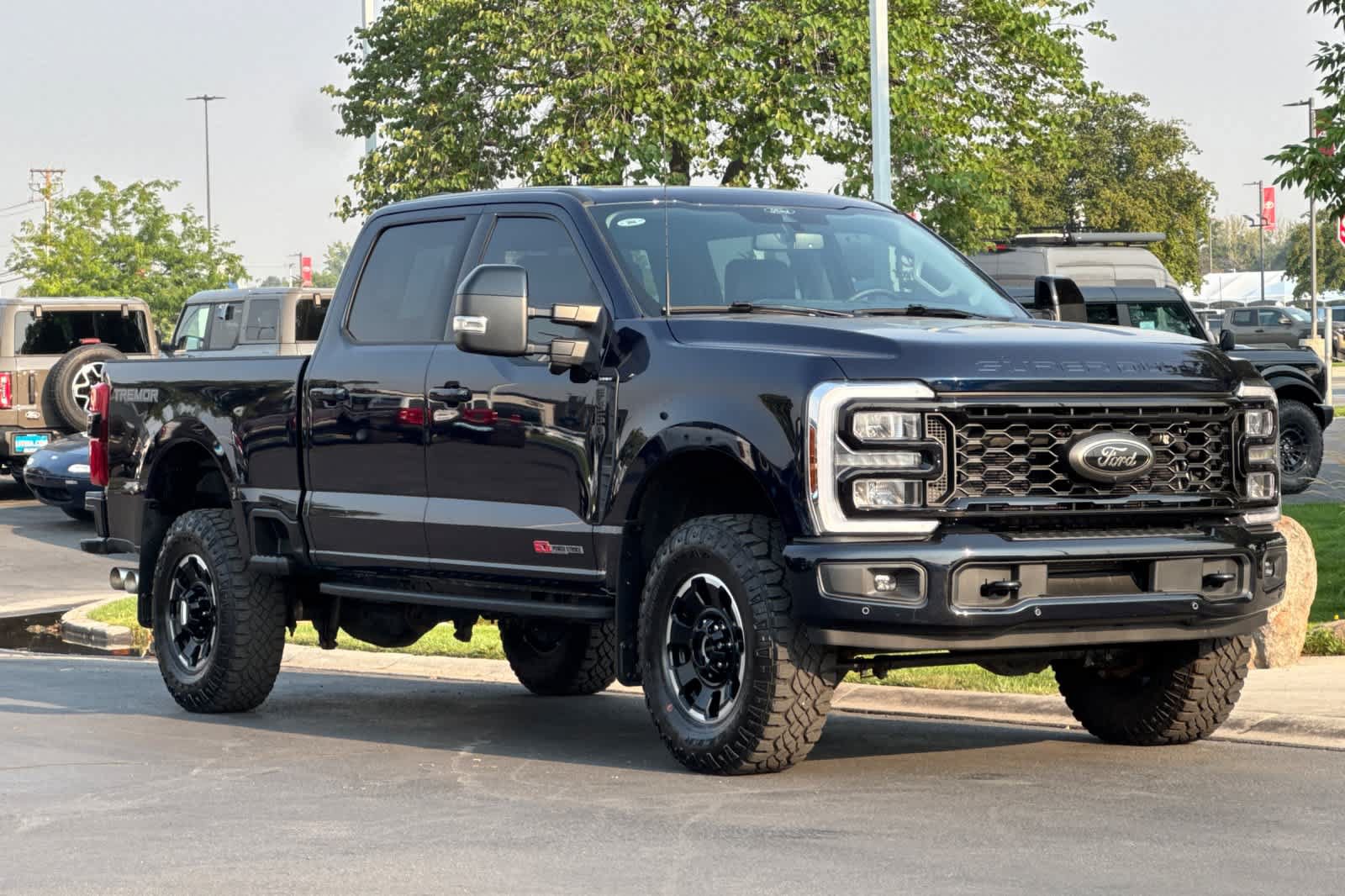 Certified 2025 Ford F350 Lariat w/ Lariat Ultimate Package AWD/4WD image 9