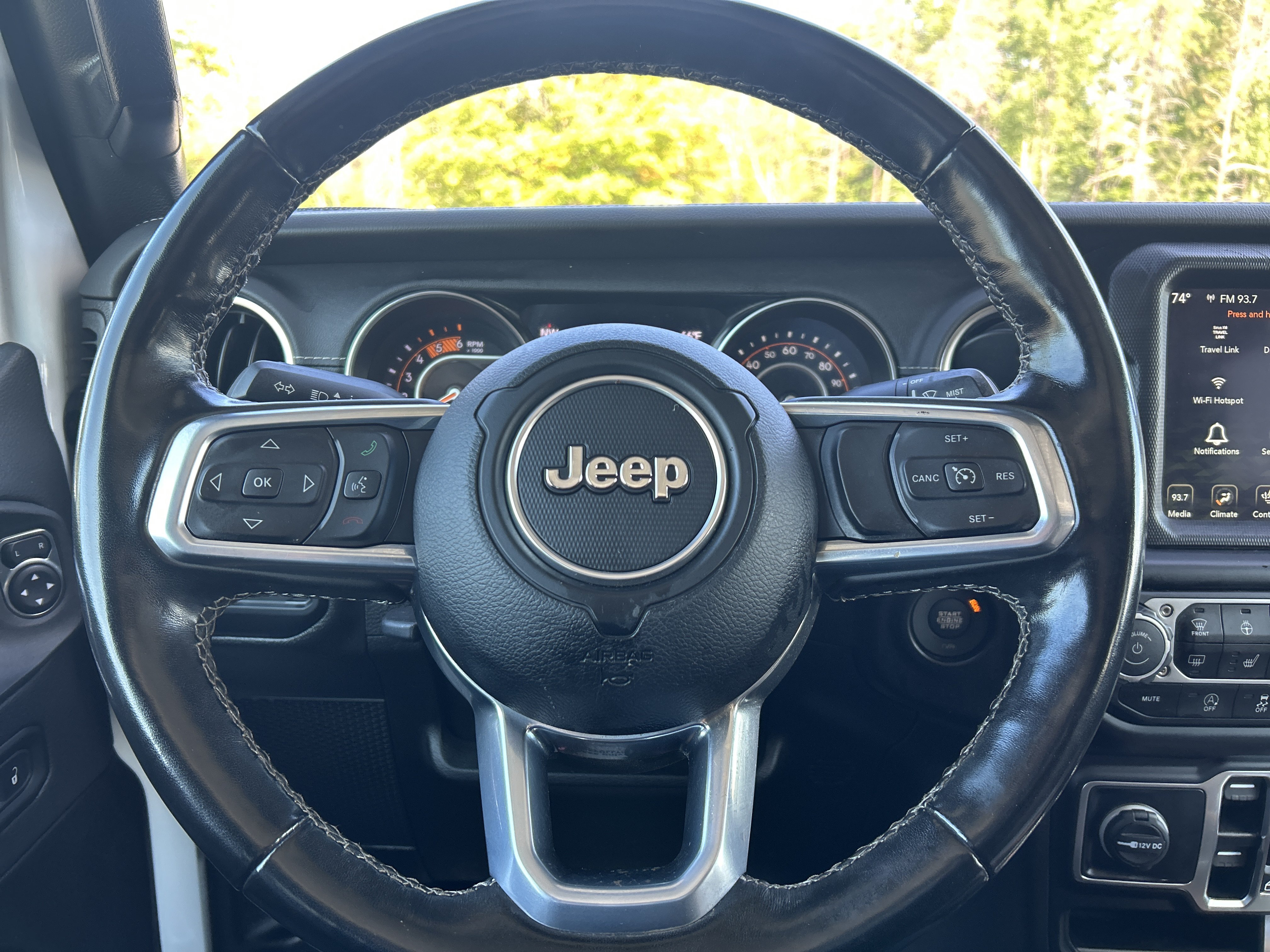 Used 2022 Jeep Gladiator Overland w/ Popular Equipment Package AWD/4WD image 13