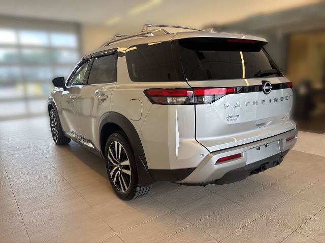Used 2024 Nissan Pathfinder Platinum FWD video 2