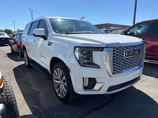 Used 2024 GMC Yukon Denali AWD/4WD image 3
