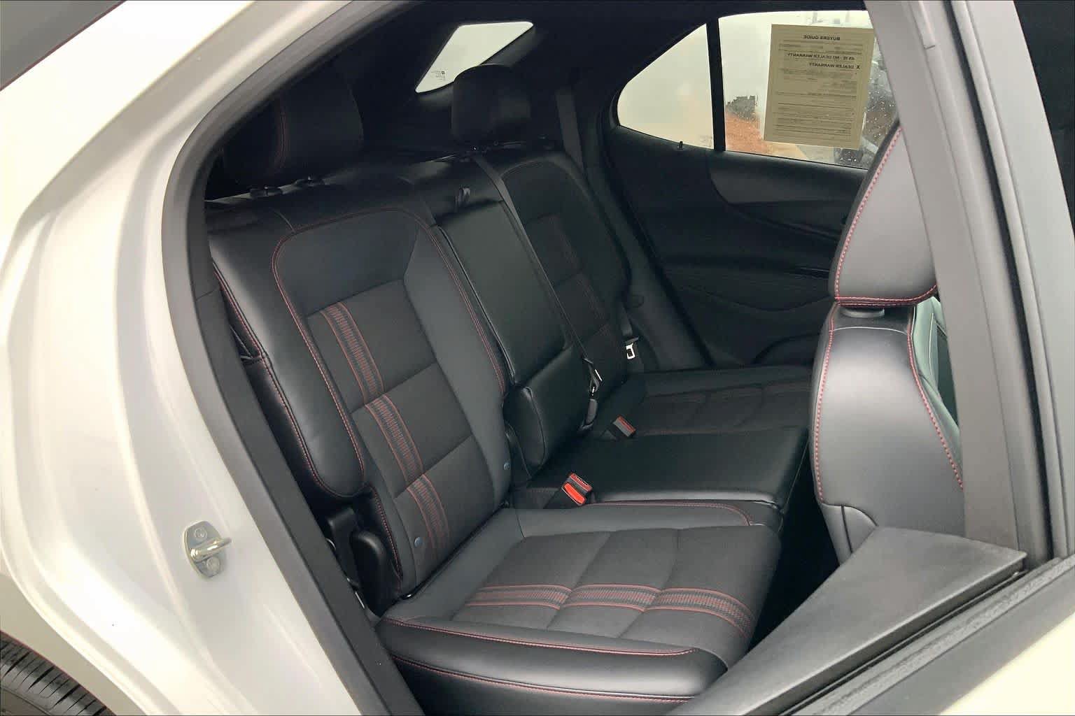 Used 2023 Chevrolet Equinox RS FWD image 19