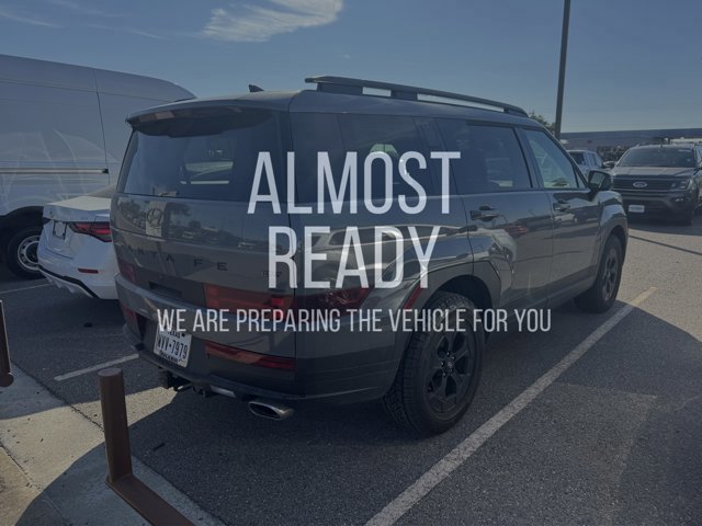Used 2025 Hyundai Santa Fe XRT image 3