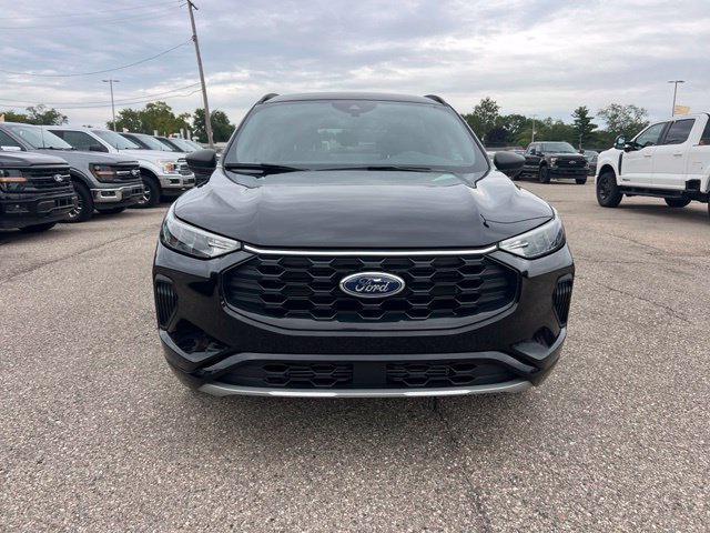 Certified 2024 Ford Escape ST-Line w/ Tech Pack #1 AWD/4WD image 2