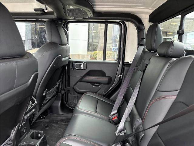 Used 2024 Jeep Gladiator Rubicon w/ Technology Group image 10