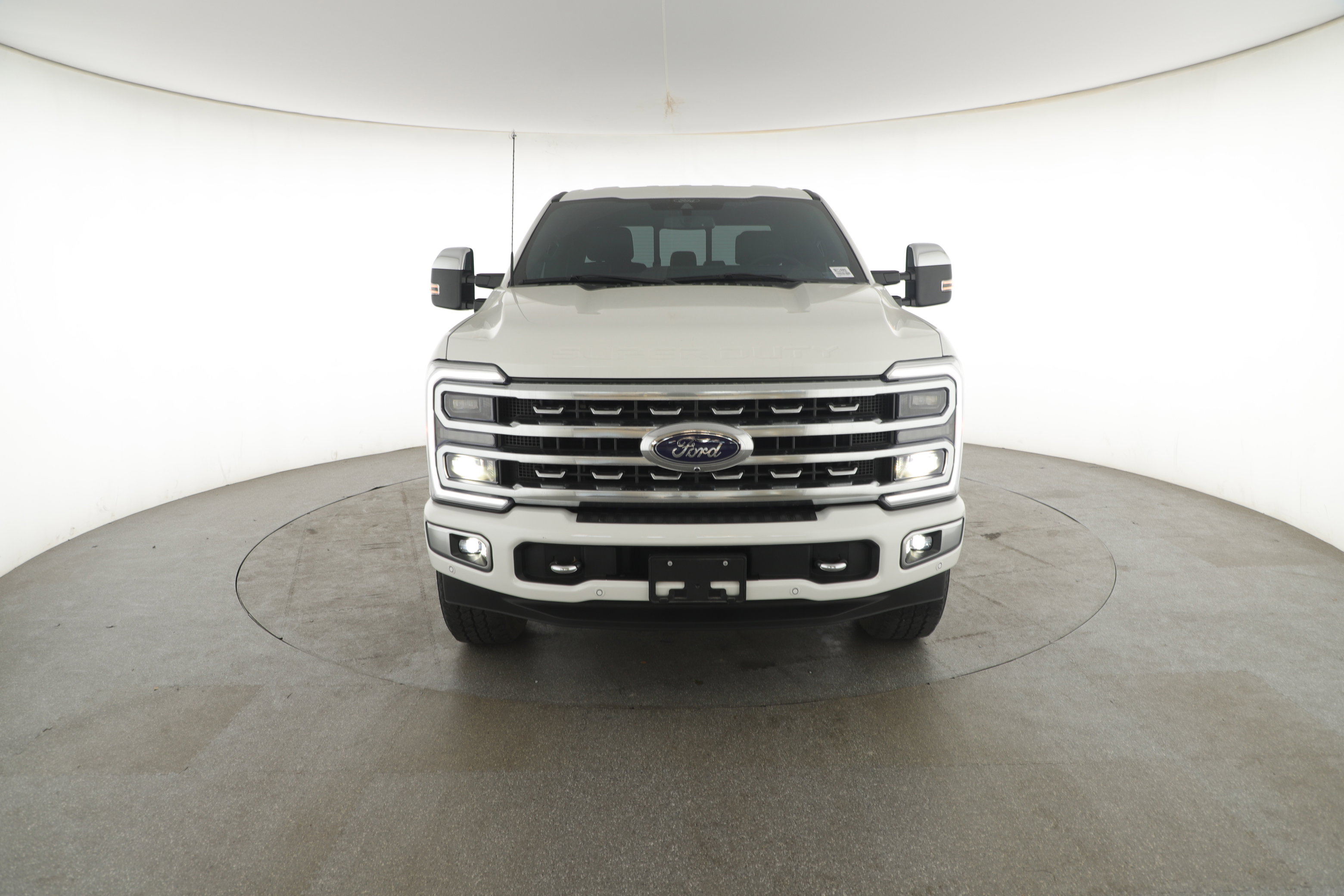 Certified 2024 Ford F250 Platinum image 2