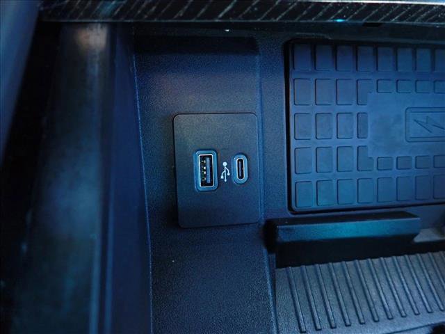 Certified 2022 Ford F350 Platinum w/ FX4 Off-Road Package image 20