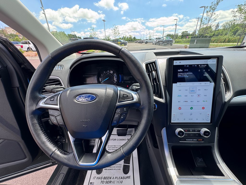 Certified 2022 Ford Edge SEL w/ Convenience Package AWD/4WD image 11