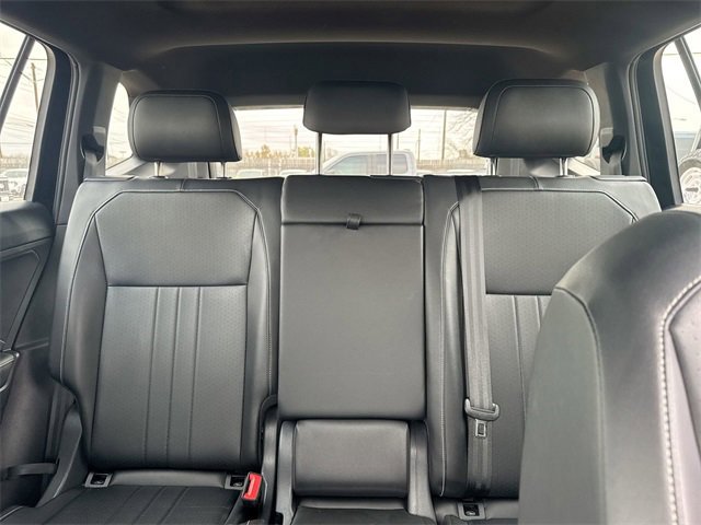 Used 2024 Volkswagen Tiguan SE R-Line w/ MDO Package, Three-Row image 30