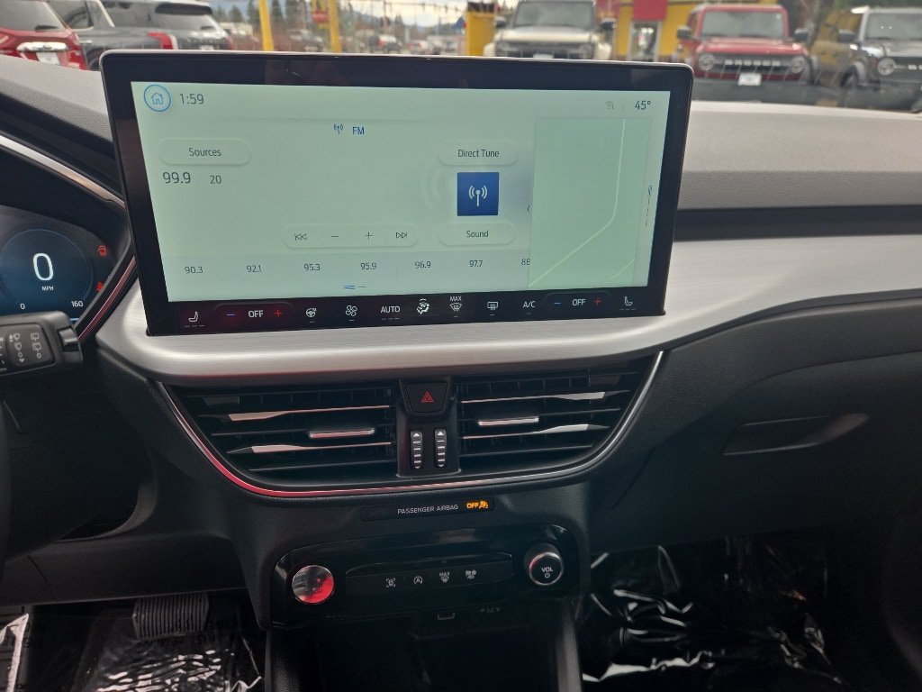 Certified 2025 Ford Escape Platinum AWD/4WD image 28