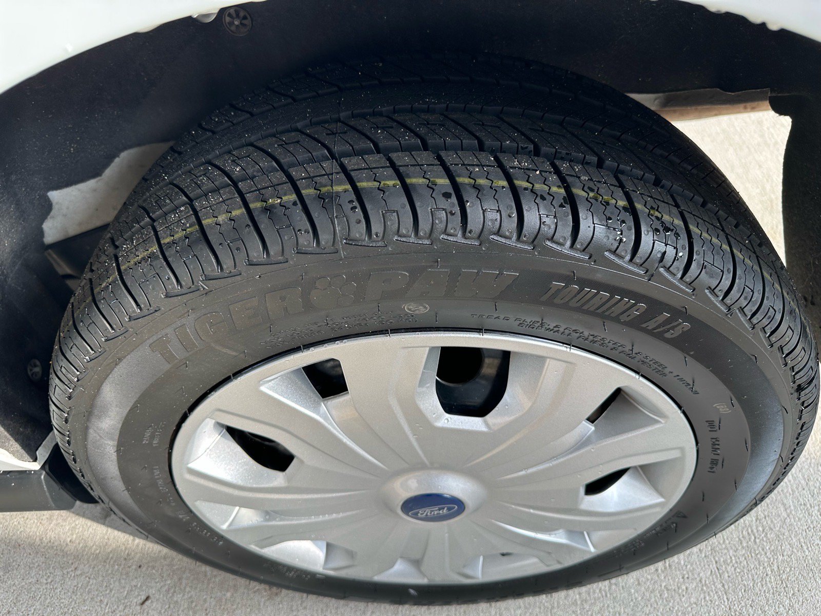 Certified 2023 Ford Transit Connect XL FWD image 5