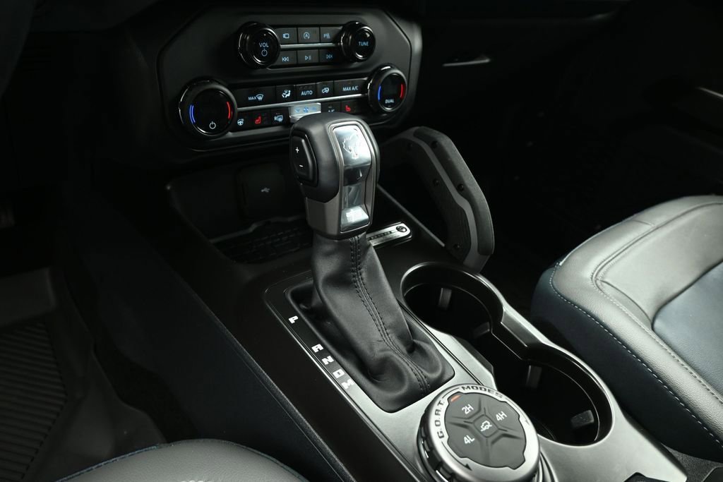 Certified 2024 Ford Bronco Outer Banks AWD/4WD image 16