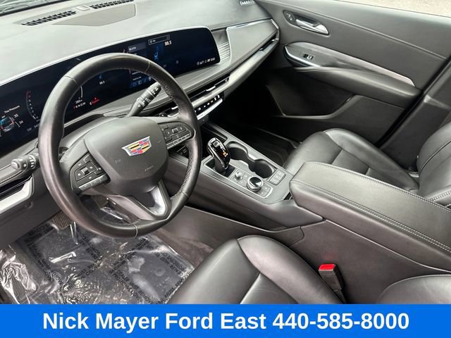 Used 2025 Cadillac XT4 Premium Luxury image 36