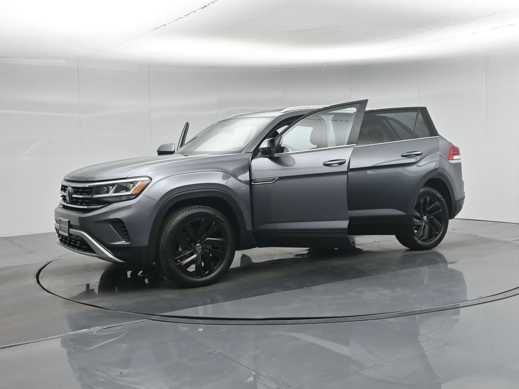 Used 2023 Volkswagen Atlas Cross Sport SE w/ Panoramic Sunroof Package image 35