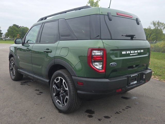 Certified 2023 Ford Bronco Sport Outer Banks w/ Tech Package AWD/4WD image 16