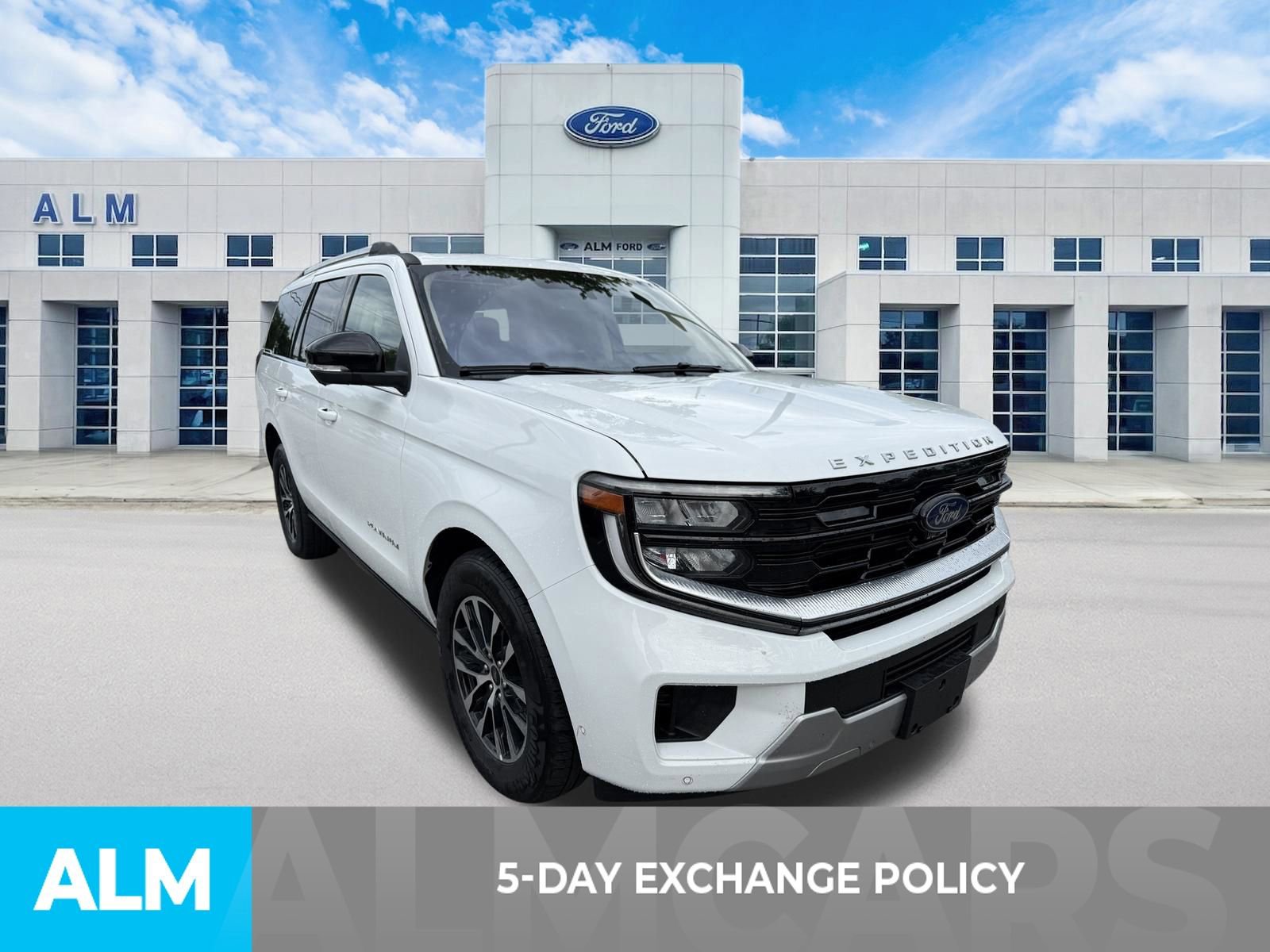Certified 2025 Ford Expedition Platinum AWD/4WD image 3