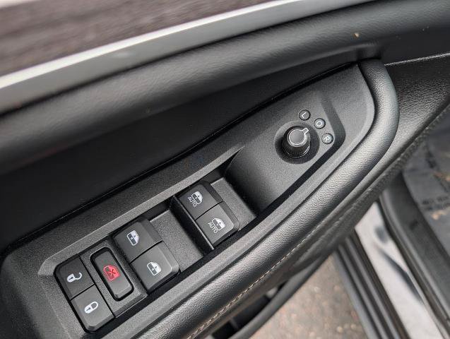 Used 2023 Jeep Grand Cherokee Limited AWD/4WD image 14