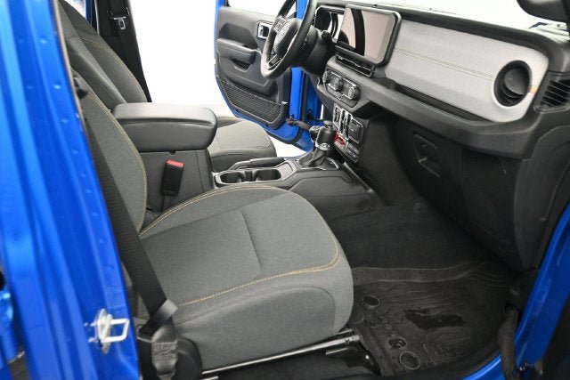 Used 2025 Jeep Wrangler Unlimited Sport AWD/4WD image 15