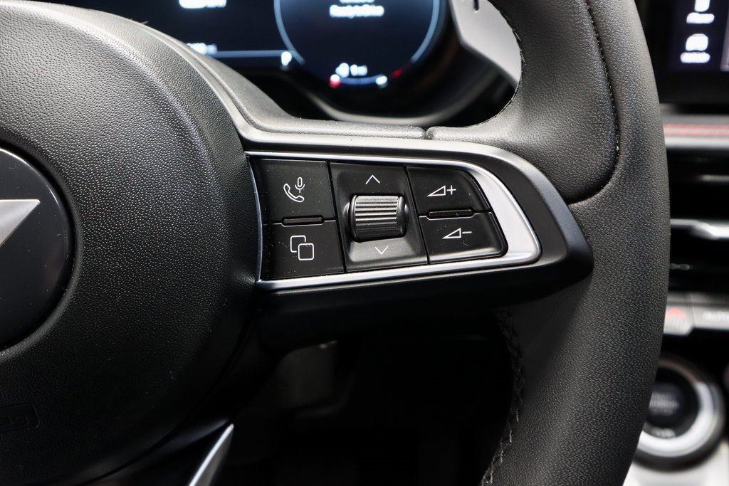 Used 2024 Dodge Hornet R/T w/ R/T Blacktop Package image 24