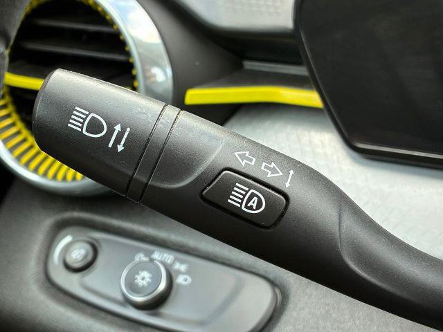 Used 2024 Chevrolet Trax LT FWD image 33