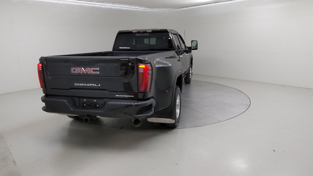 Used 2024 GMC Sierra 3500 Denali w/ Denali Reserve Package AWD/4WD image 15