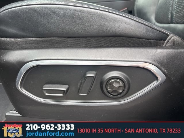 Used 2022 Jeep Wagoneer Series III AWD/4WD image 14