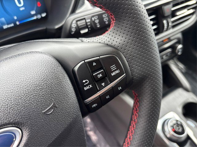 Certified 2023 Ford Escape ST-Line Elite AWD/4WD image 23