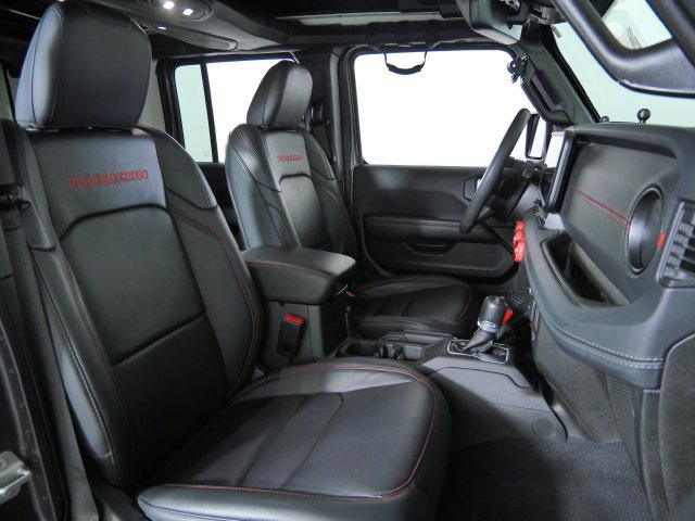 Used 2025 Jeep Wrangler Unlimited Rubicon AWD/4WD image 13