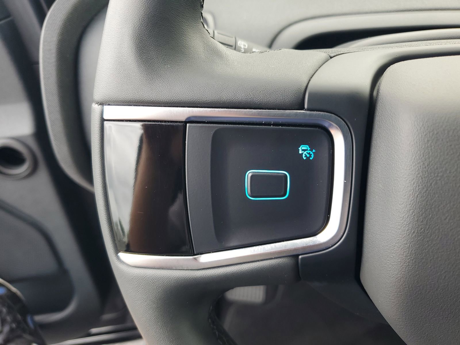 Certified 2025 Ford Expedition Active image 22