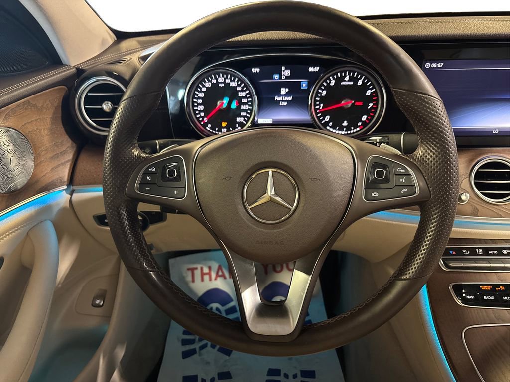 Used 2018 Mercedes-Benz E 300 4MATIC image 27