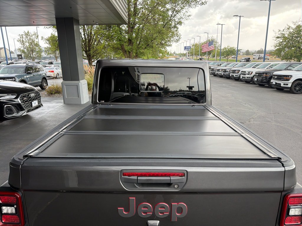 Used 2022 Jeep Gladiator Rubicon w/ LED Lighting Group AWD/4WD image 19