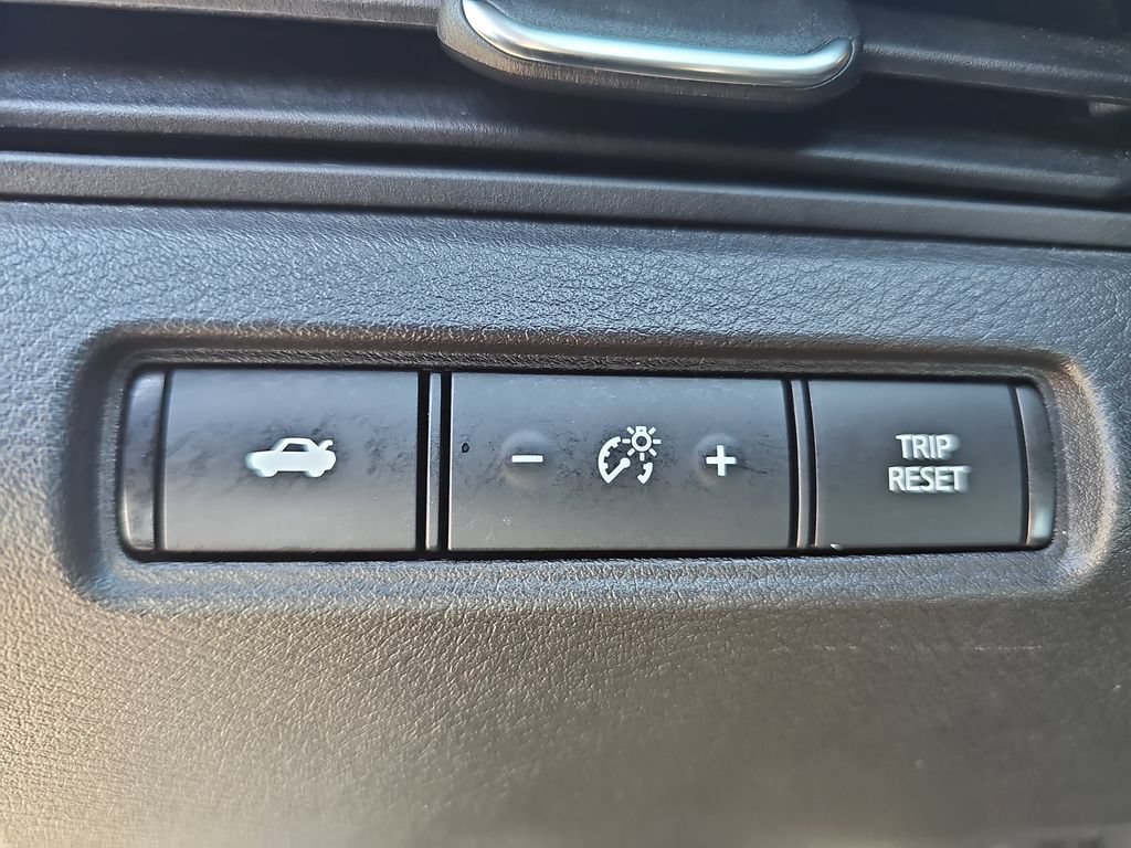 Used 2023 Nissan Altima 2.5 SV FWD image 23