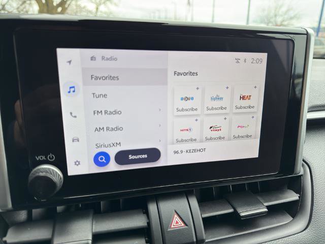 Used 2024 Toyota RAV4 XLE w/ Convenience Package AWD/4WD image 29