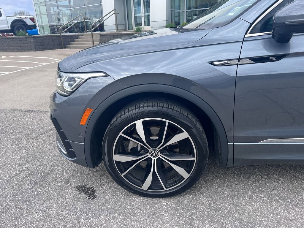 Used 2022 Volkswagen Tiguan SEL R-Line AWD/4WD image 33