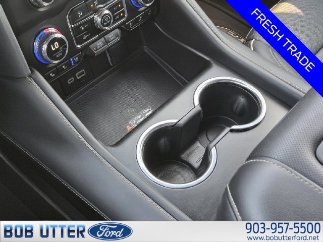 Used 2023 GMC Yukon SLT w/ SLT Premium Package AWD/4WD image 19