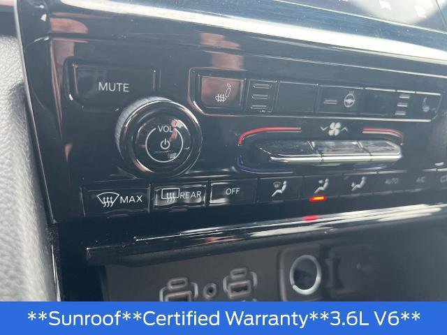 Used 2023 Jeep Grand Cherokee L Laredo image 21