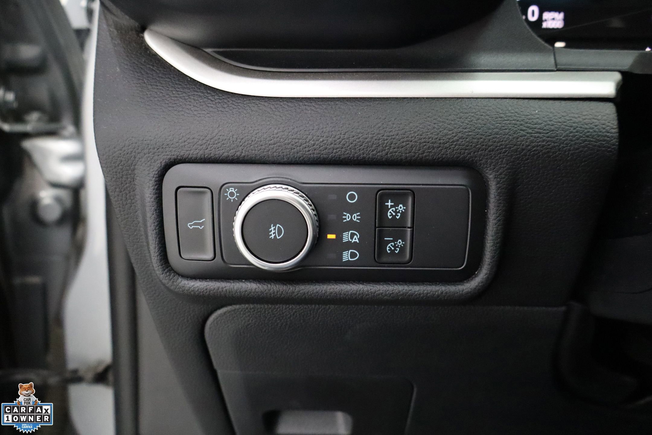 Certified 2021 Ford Explorer XLT w/ Equipment Group 202A image 15