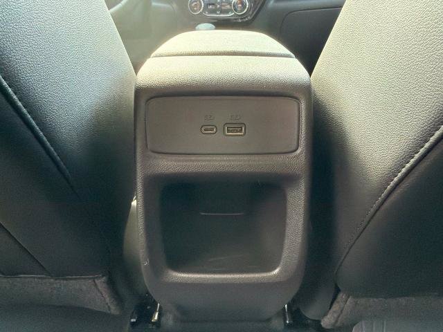 Used 2026 Chevrolet Trax LT w/ LT Convenience Package FWD image 18