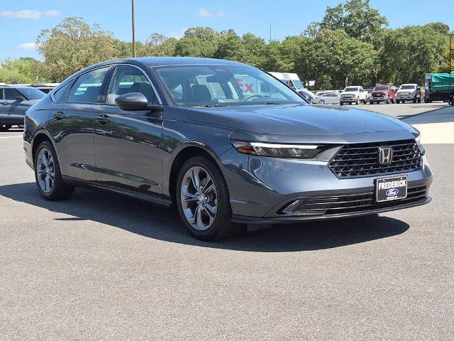 Used 2023 Honda Accord EX image 2