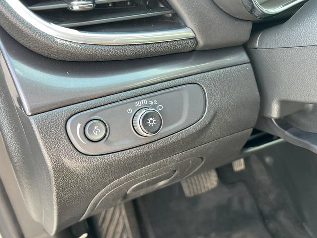 Used 2021 Buick Encore Preferred w/ Safety Package AWD/4WD image 13