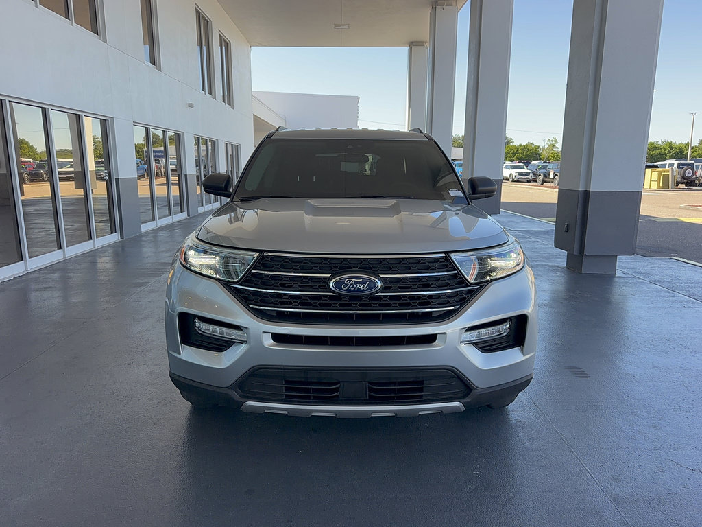 Certified 2023 Ford Explorer XLT w/ Equipment Group 202A RWD image 3