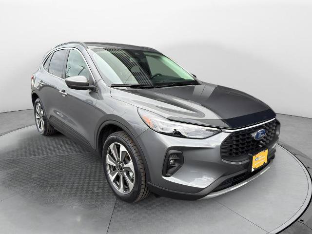 Certified 2025 Ford Escape Platinum AWD/4WD image 1