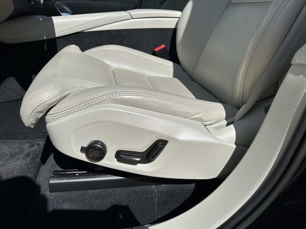 Used 2023 Volvo XC90 B6 Ultimate AWD/4WD image 19